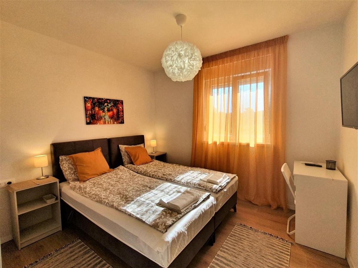 House Lucija Family For Max 6 Persons With Pool In